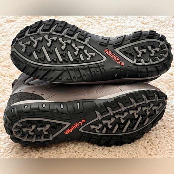 Columbia Womens Culvert Mid Omni-Tech Waterproof Hiking Boots - Picture 10 of 10